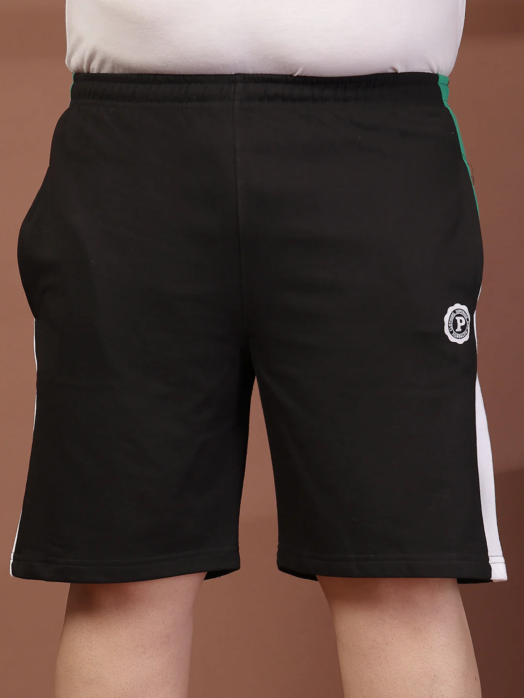 Plus Size Men Black Typography Printed Mid-Rise Regular  Shorts - Image 3
