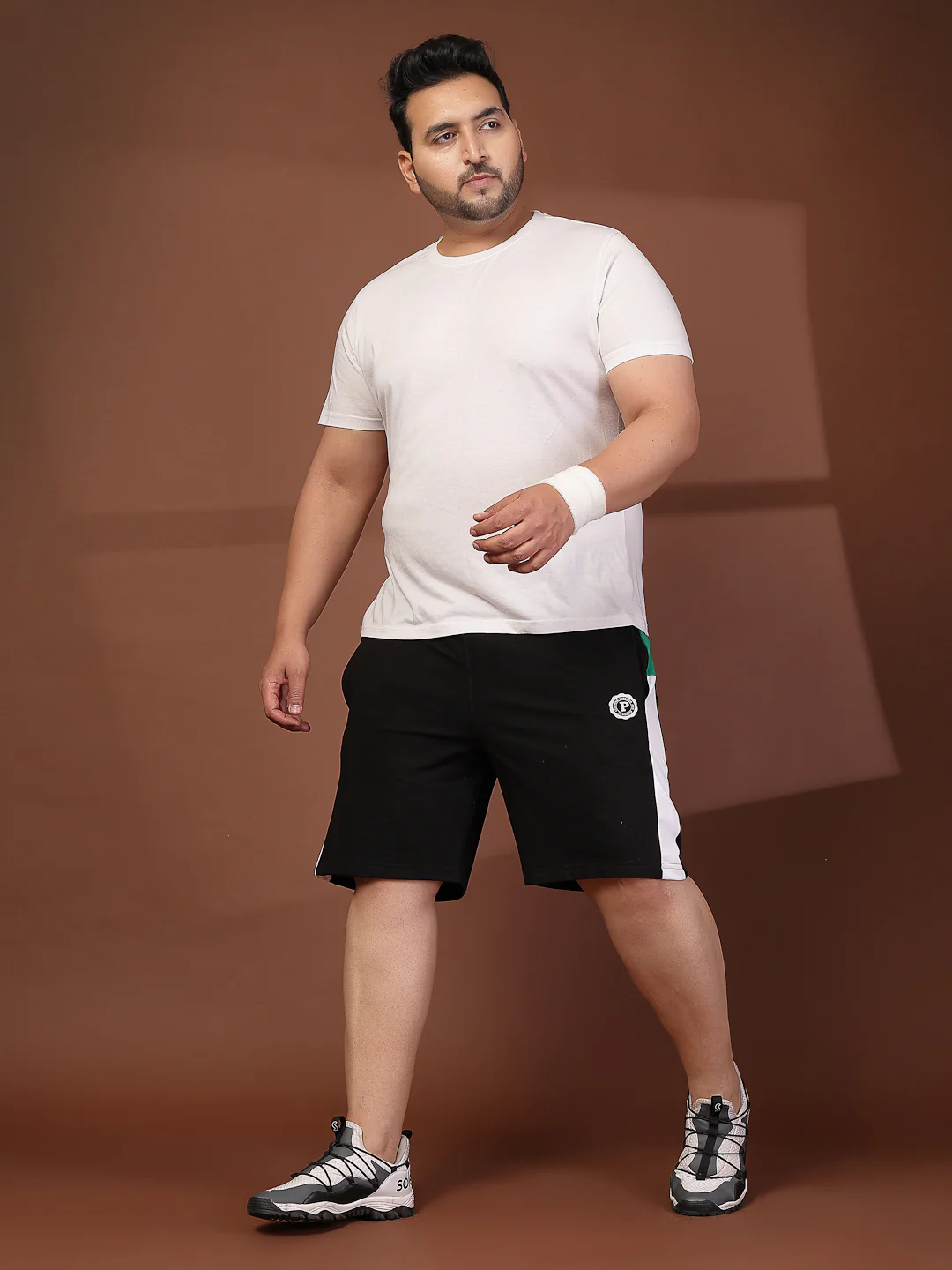 Plus Size Men Black Typography Printed Mid-Rise Regular  Shorts - Image 7