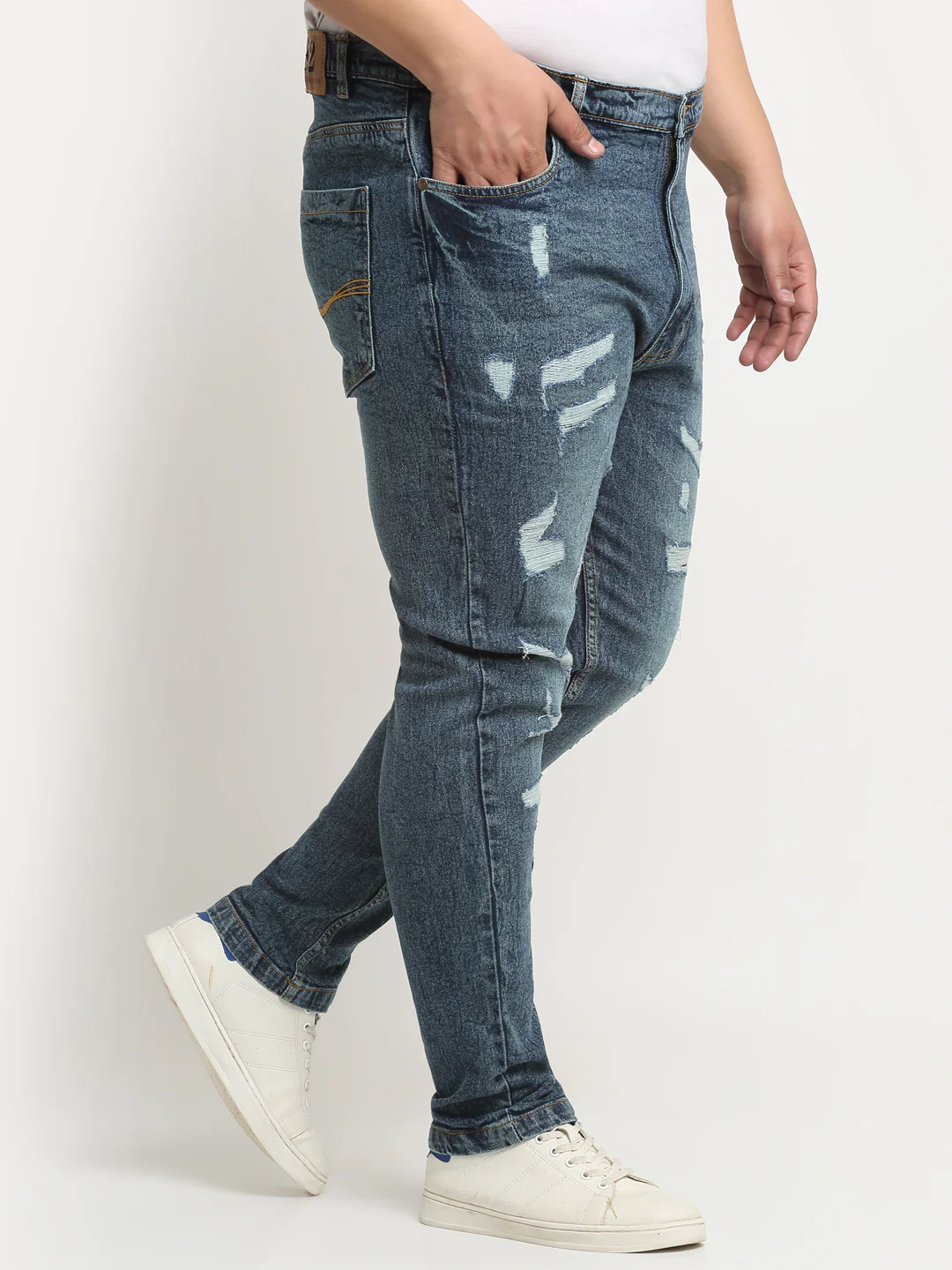 Plus Size Men Blue Comfort Highly Distressed Light Fade Non Stretchable Jeans - Image 3