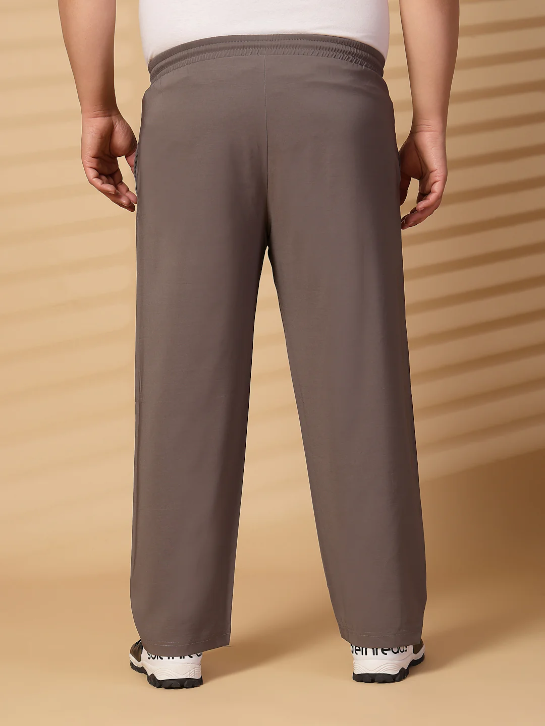 Plus Size Men Brown Mid Rise Stretchable Track Pants - Image 8