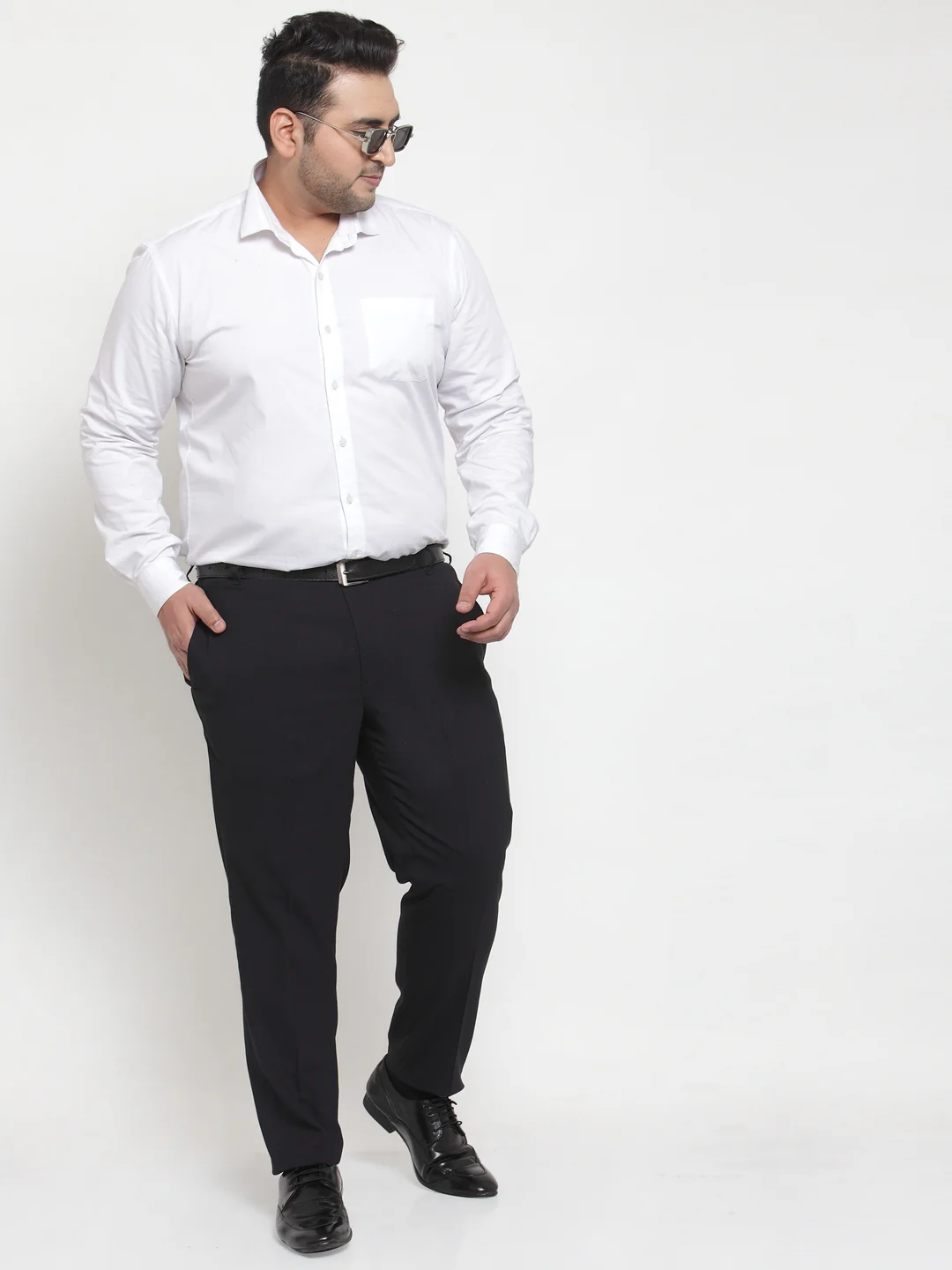 Plus Size Men Navy Blue Regular Fit Solid Formal Trousers - Image 3