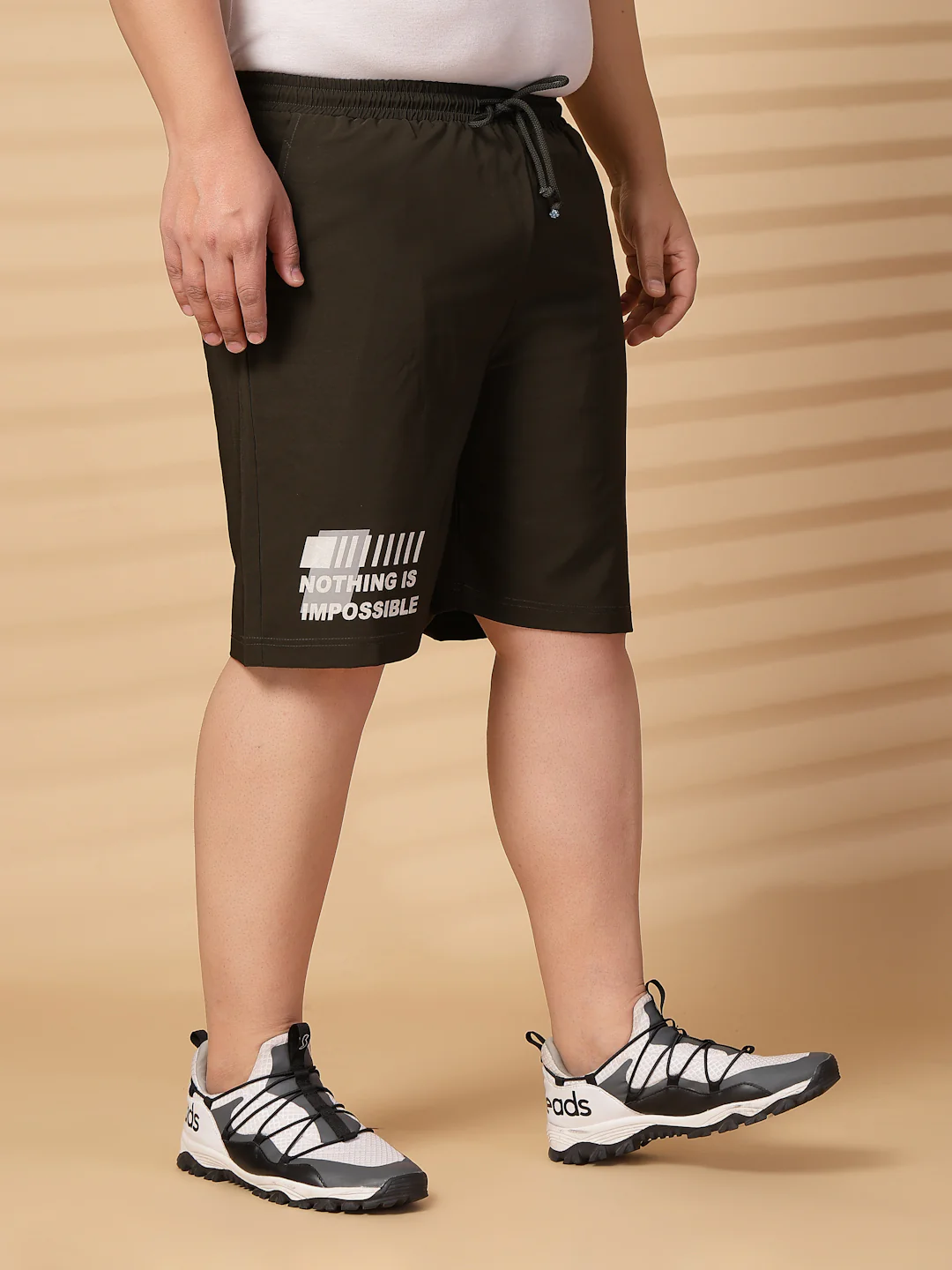 Plus Size Men Olive Green Mid-Rise Stretchable Shorts - Image 5