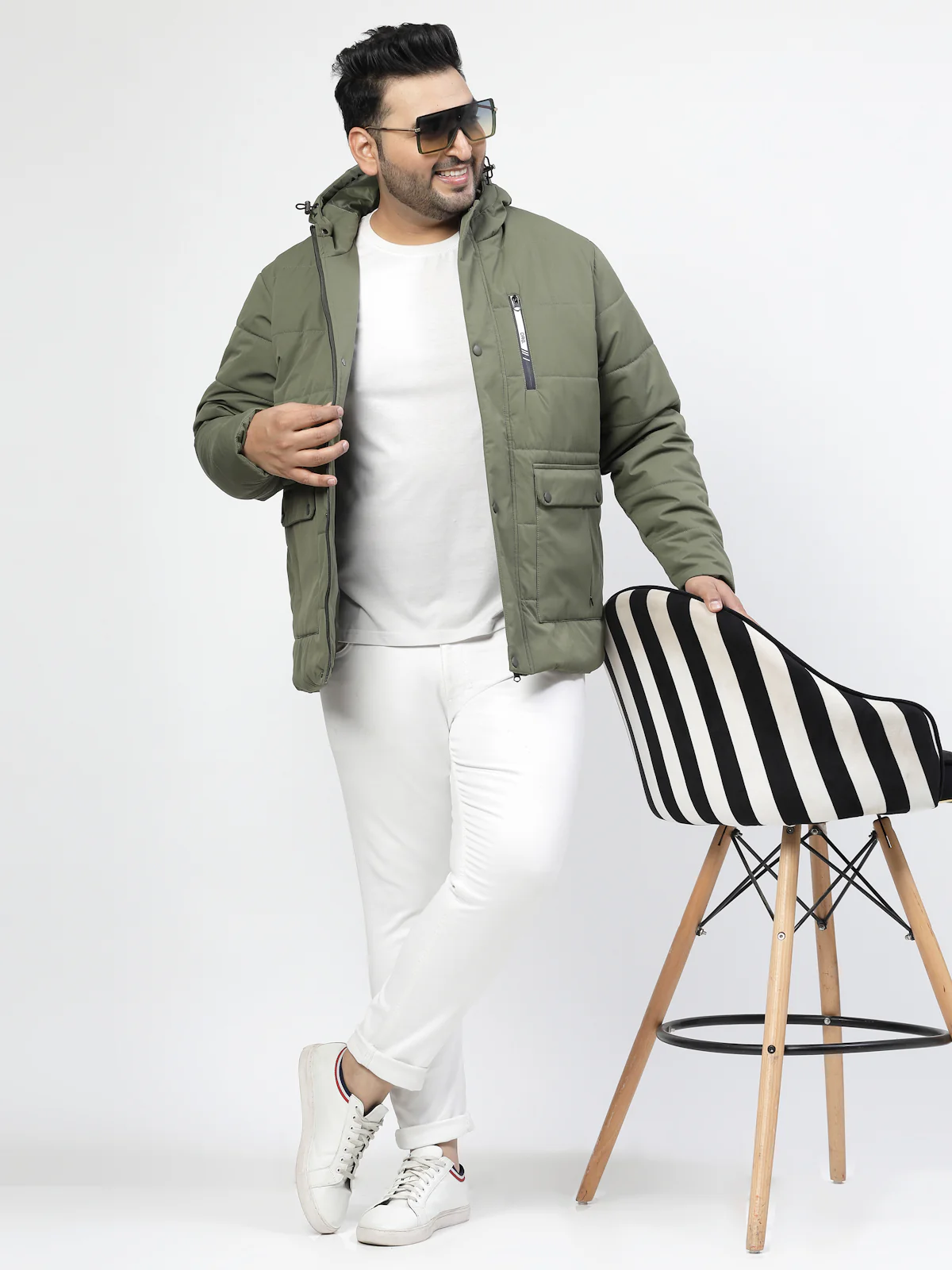Plus Size Men Olive Green Solid Padded Jacket - Image 2