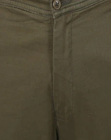 Plus Size Men Olive Green Solid Smart Fit Flat-Front Trousers - Image 5