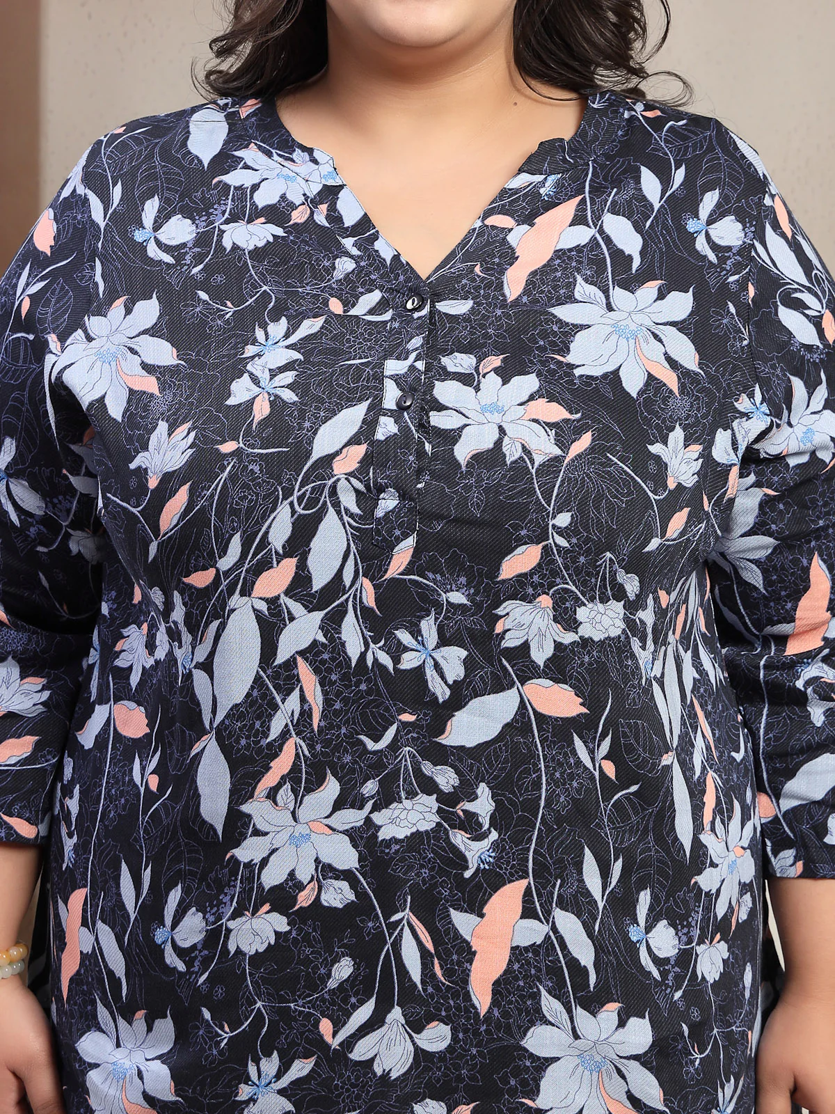 Plus Size Floral Print Top - Image 9