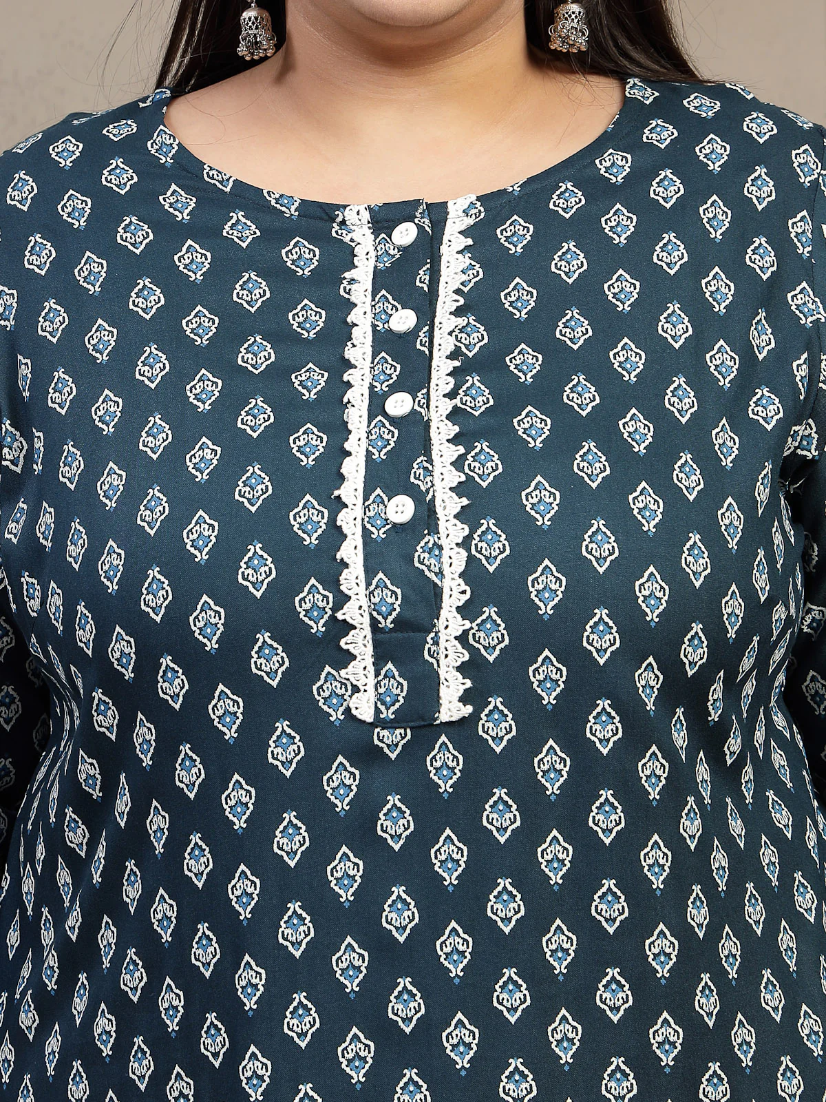 Plus Size Floral Printed Gotta Patti Pleated Anarkali Kurta - Image 5