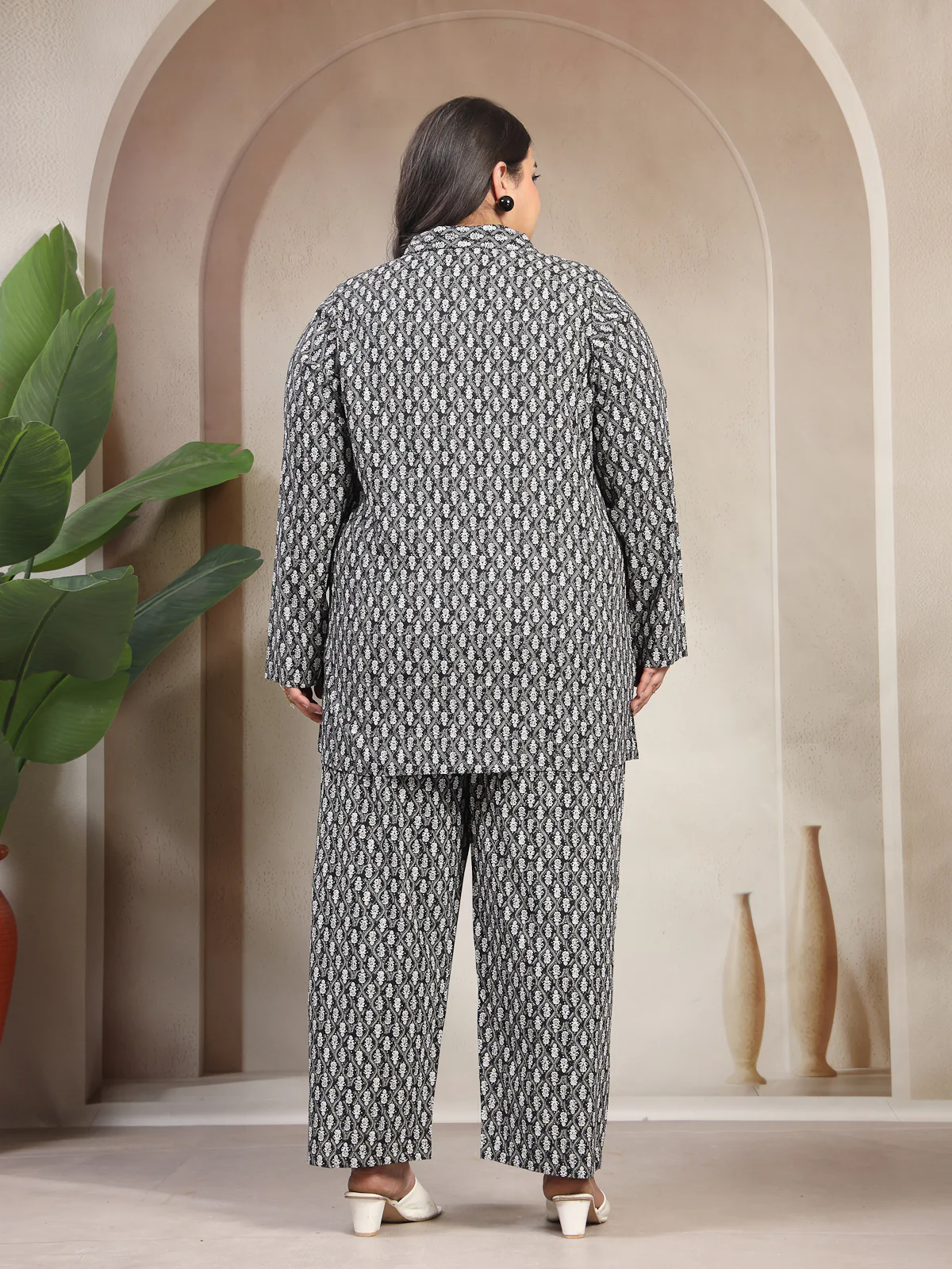 Plus Size Floral Printed Long Sleeves Shirt With Trouser - Image 3