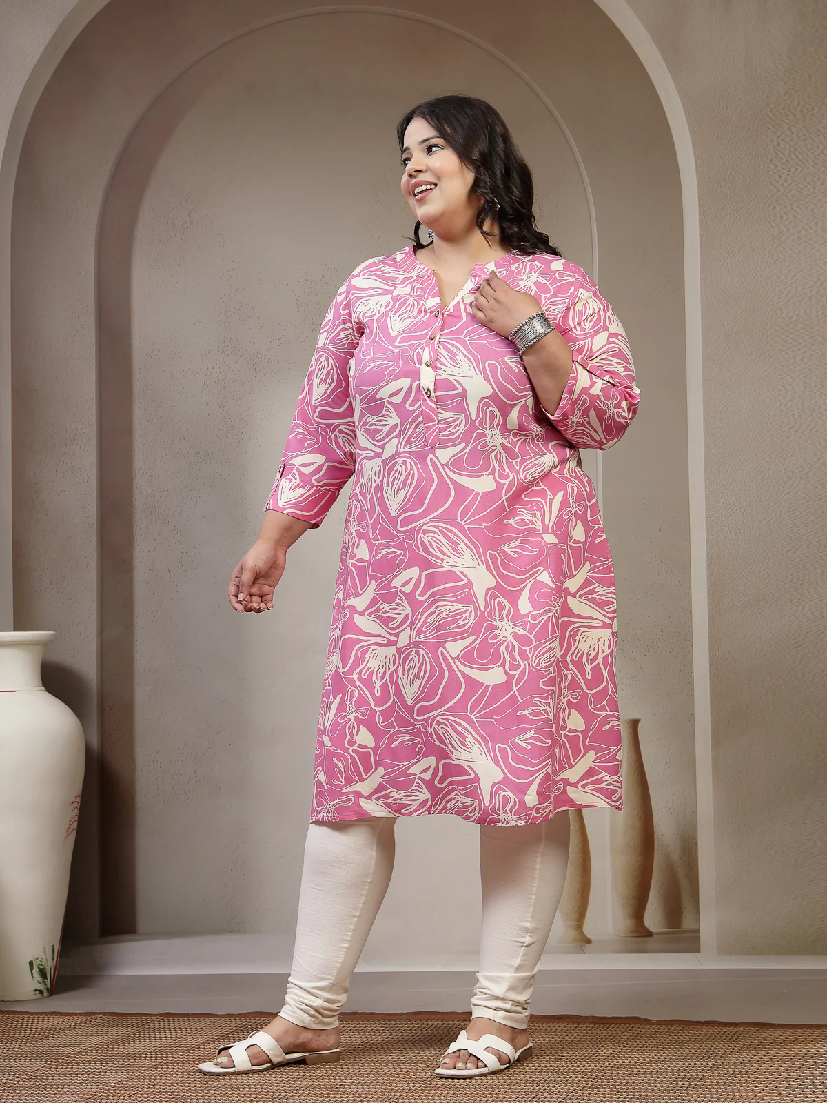 Plus Size Floral Printed Mandarin Collar A-Line Curved Regular Kurta - Image 6
