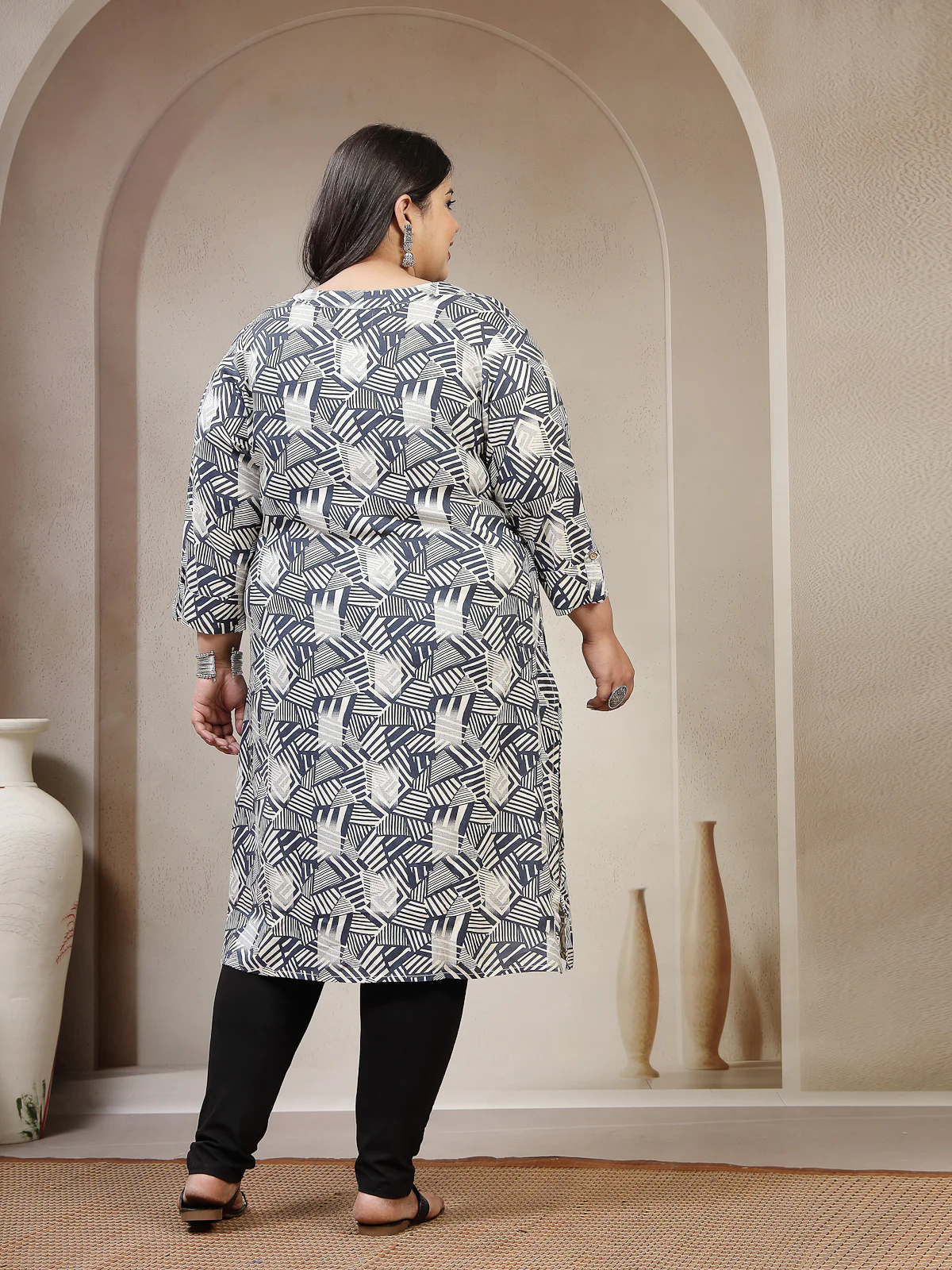 Plus Size Geometric Printed Mandarin Collar Thread Work Straight Kurta - Image 5