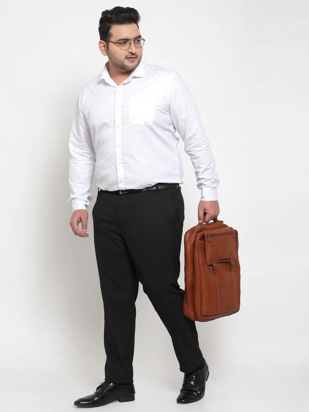 Plus Size Men Black Regular Fit Solid Formal Trousers - Image 3