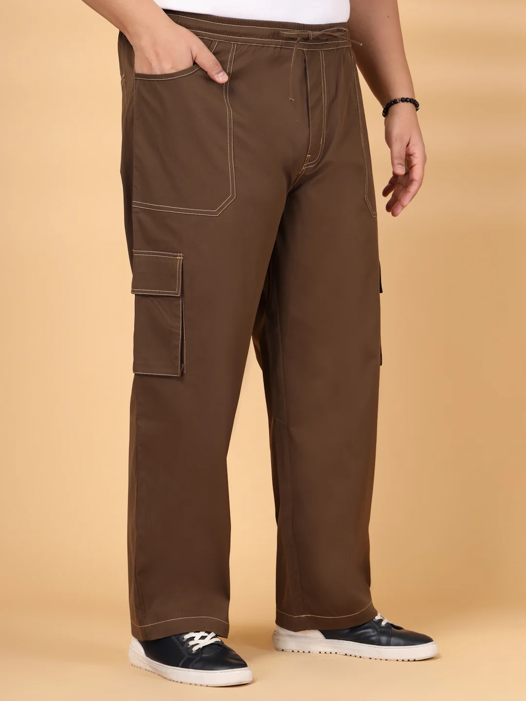 Plus Size Men Regular Fit Mid-Rise Plain Cotton Cargos - Image 3