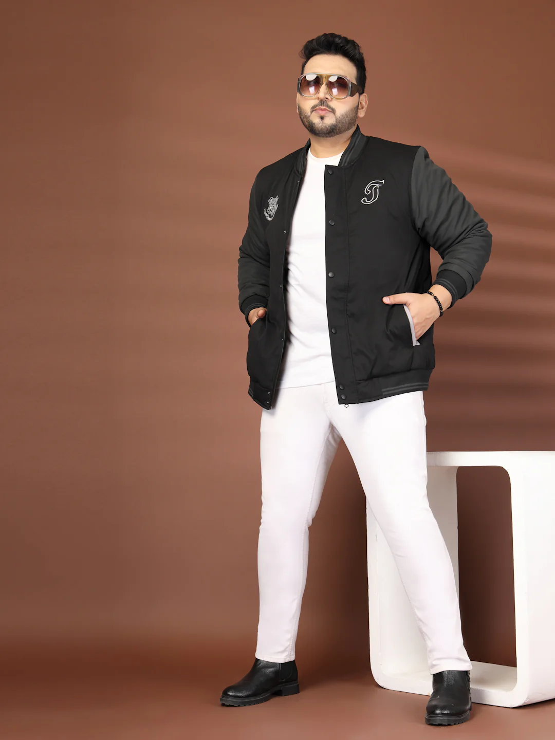 Plus Size Men Stand Collar Graphic Printed Varsity Jacket - Image 3
