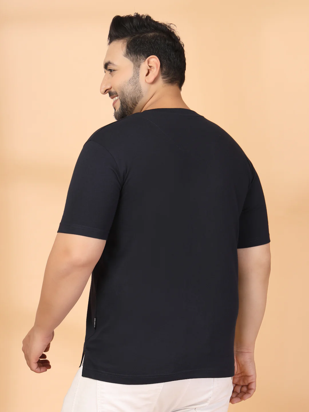 Plus Size Men V-Neck T-shirt - Image 2