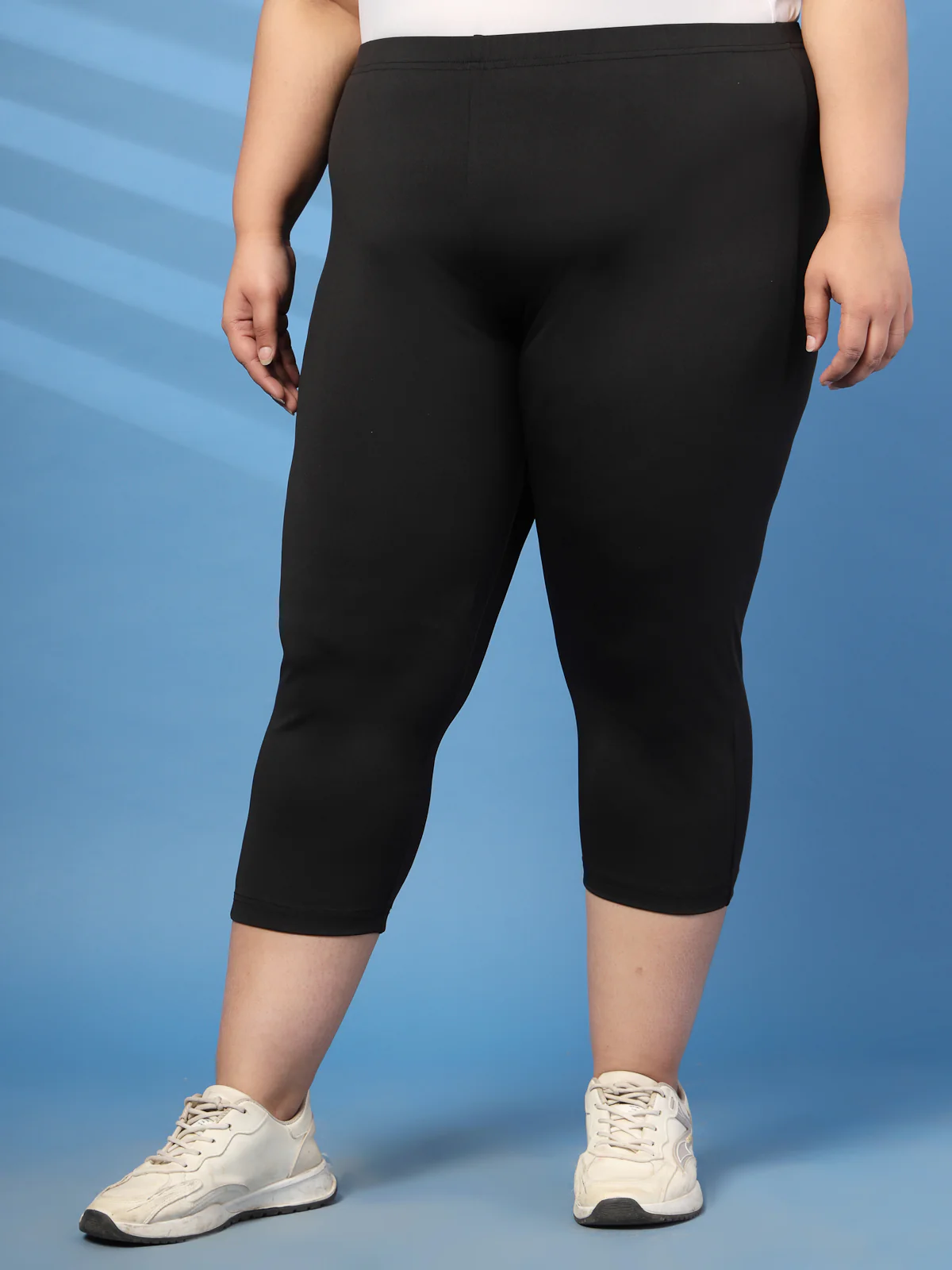 Plus Size Regular Fit Mid-Rise Capris - Image 5