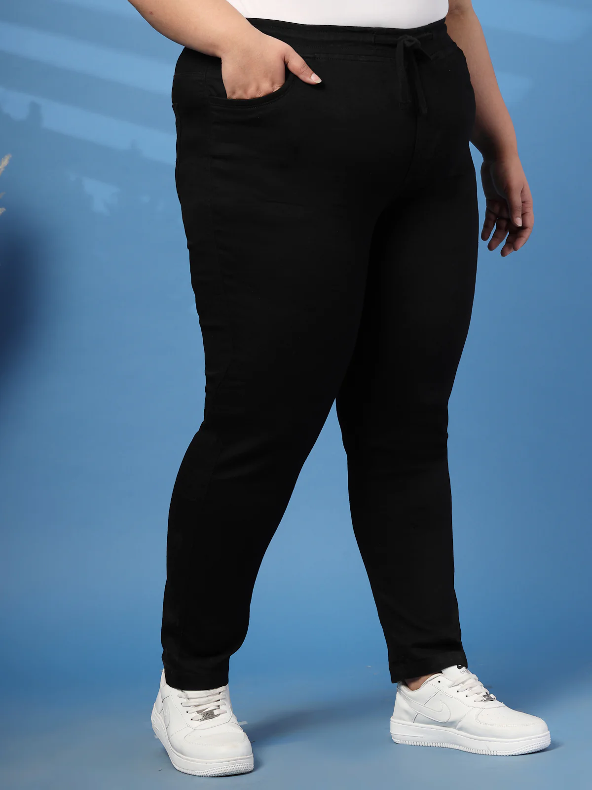 Plus Size Regular Fit Mid-Rise Stretchable Jeans - Image 3