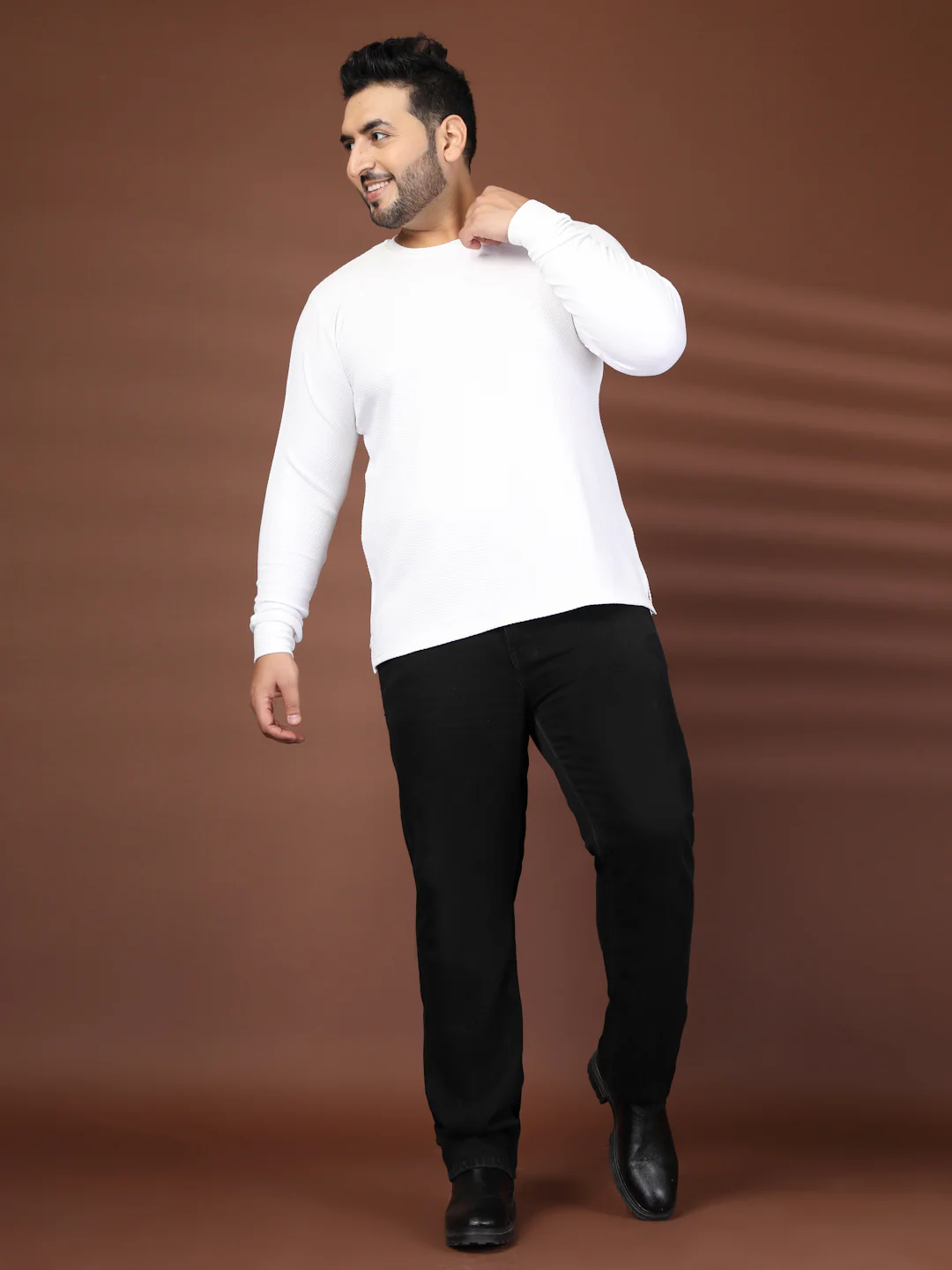 Men Plus Size Solid Round Neck T-shirt - Image 6