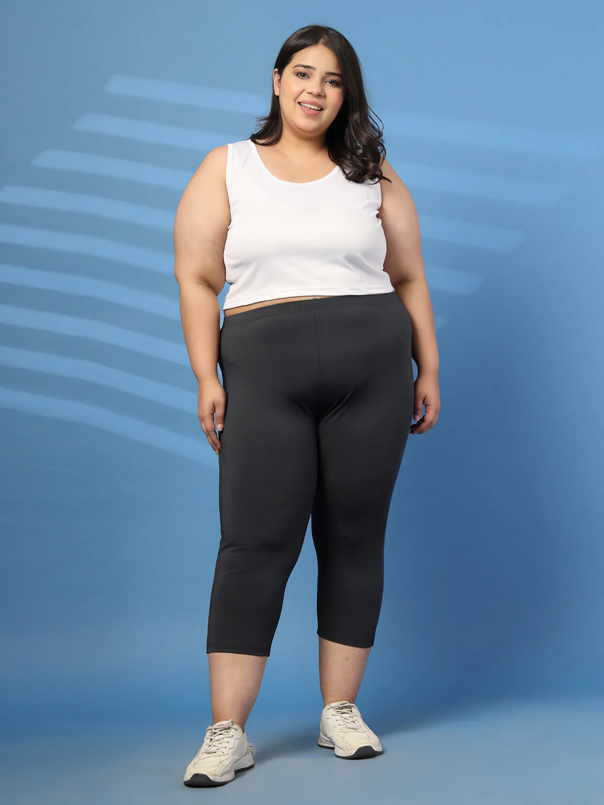 Plus Size Solid Regular Fit Capris - Image 4