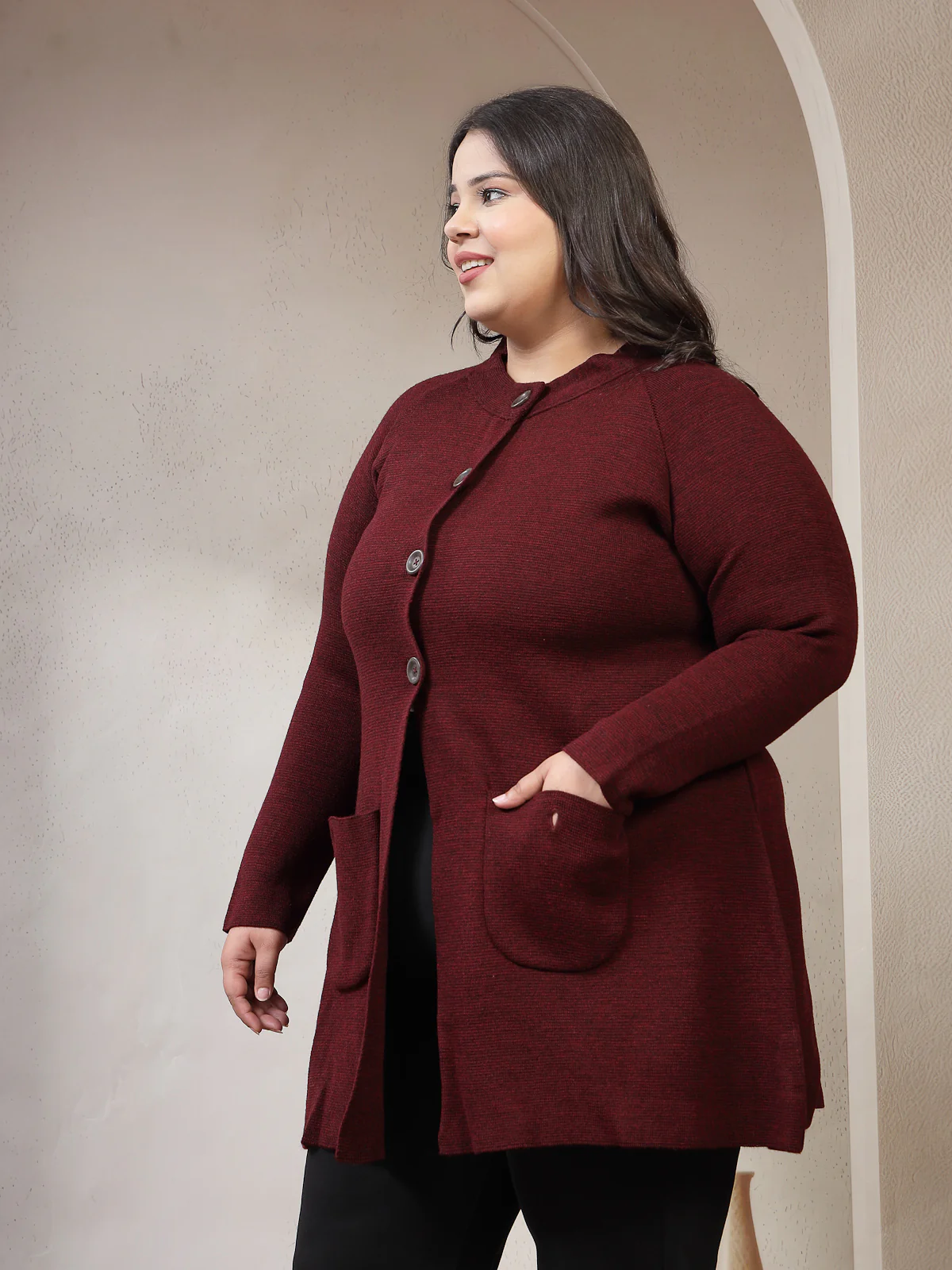 Plus Size Solid Round Neck Regular Sleeves Cardigan Sweaters - Image 4