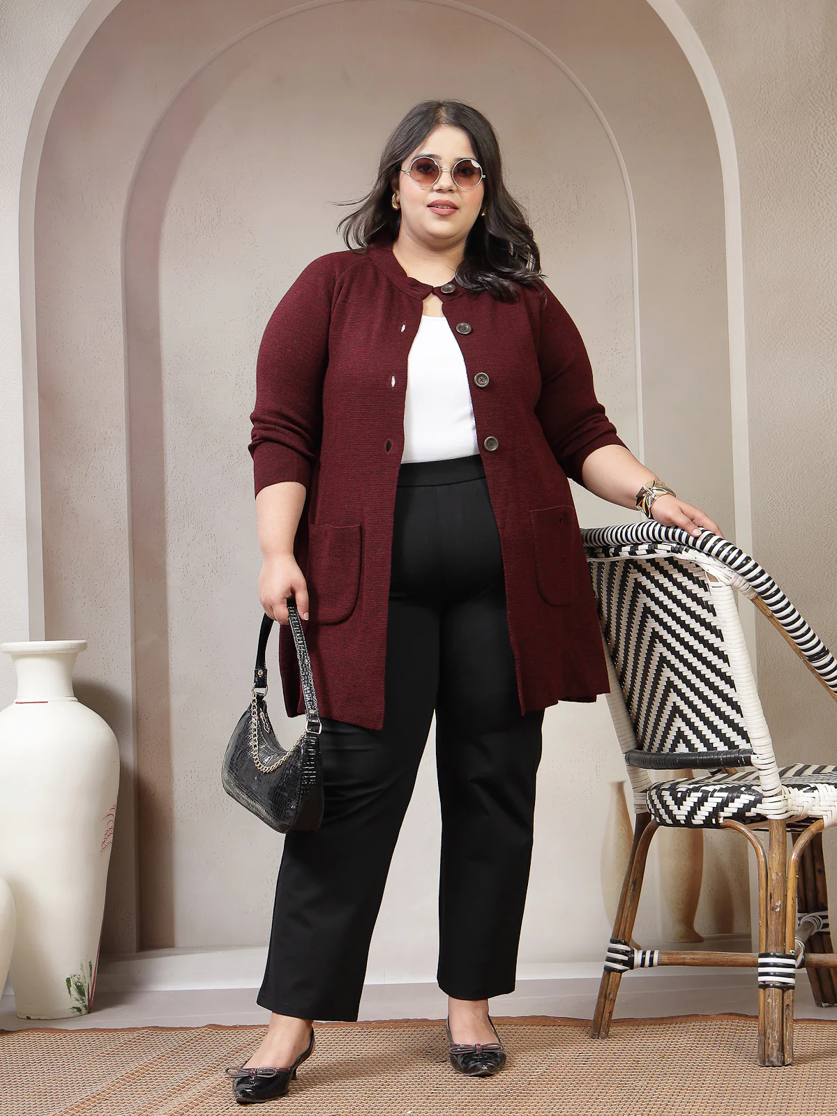 Plus Size Solid Round Neck Regular Sleeves Cardigan Sweaters - Image 8