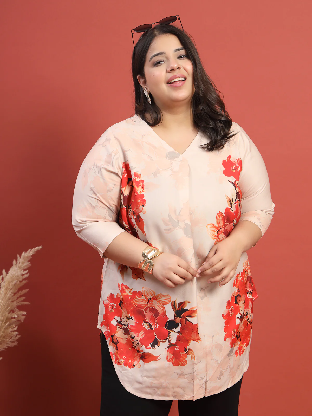 Plus Size Tropical Print Top - Image 3