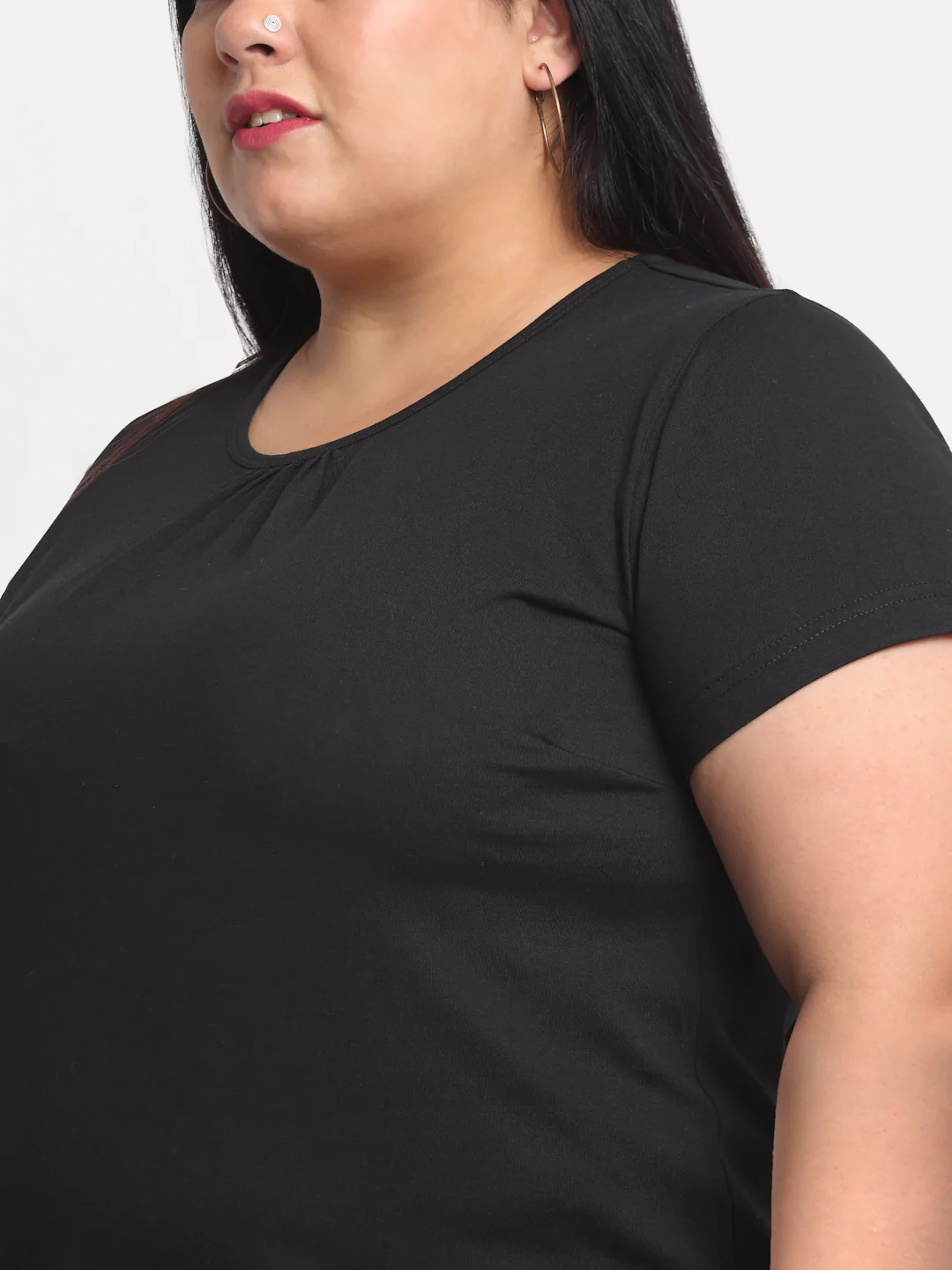 Plus Size Women Black Solid Regular Fit Cotton T-shirt - Image 4
