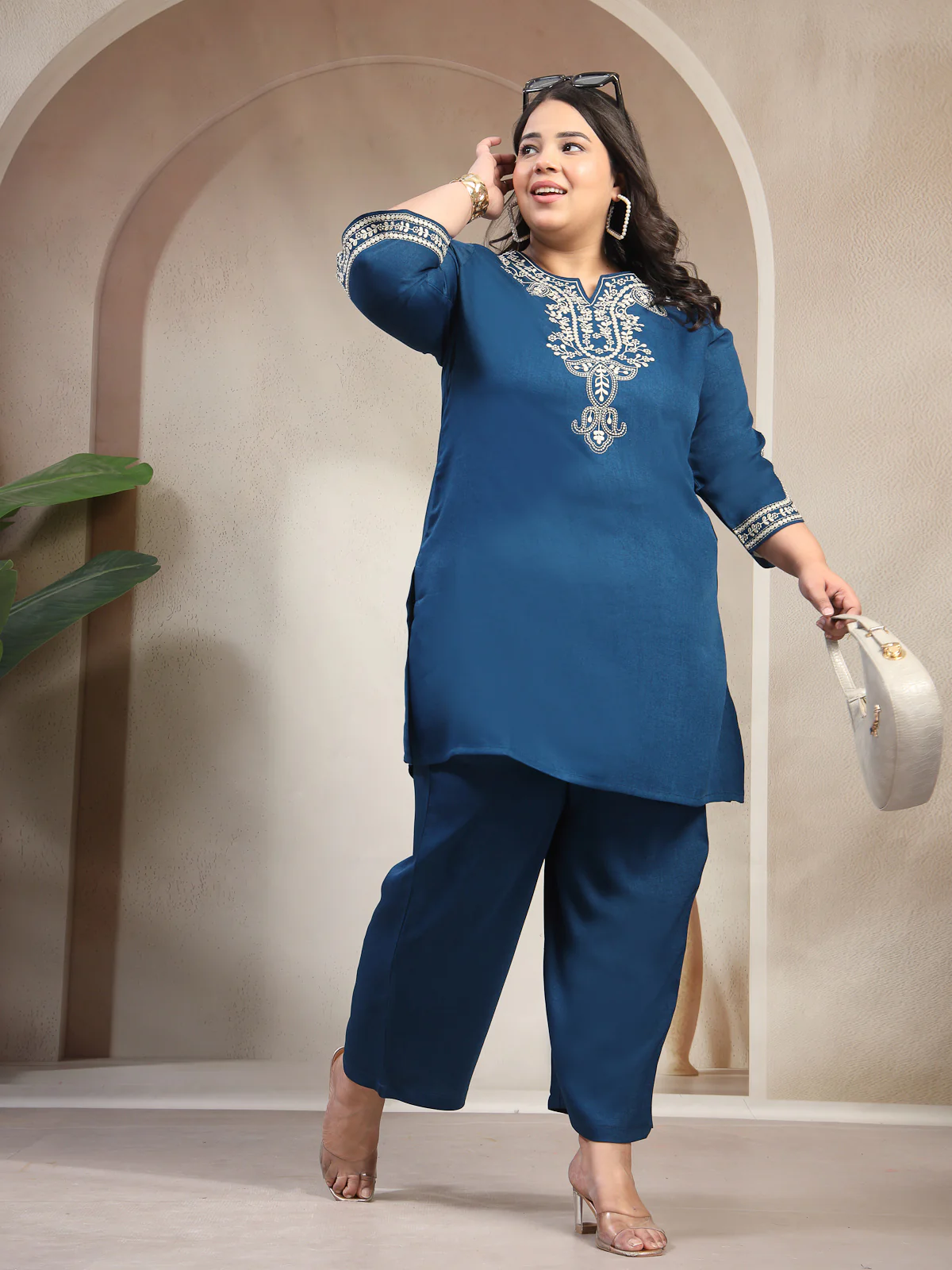Plus Size Women Embroidered Tunic With Trouser - Image 7