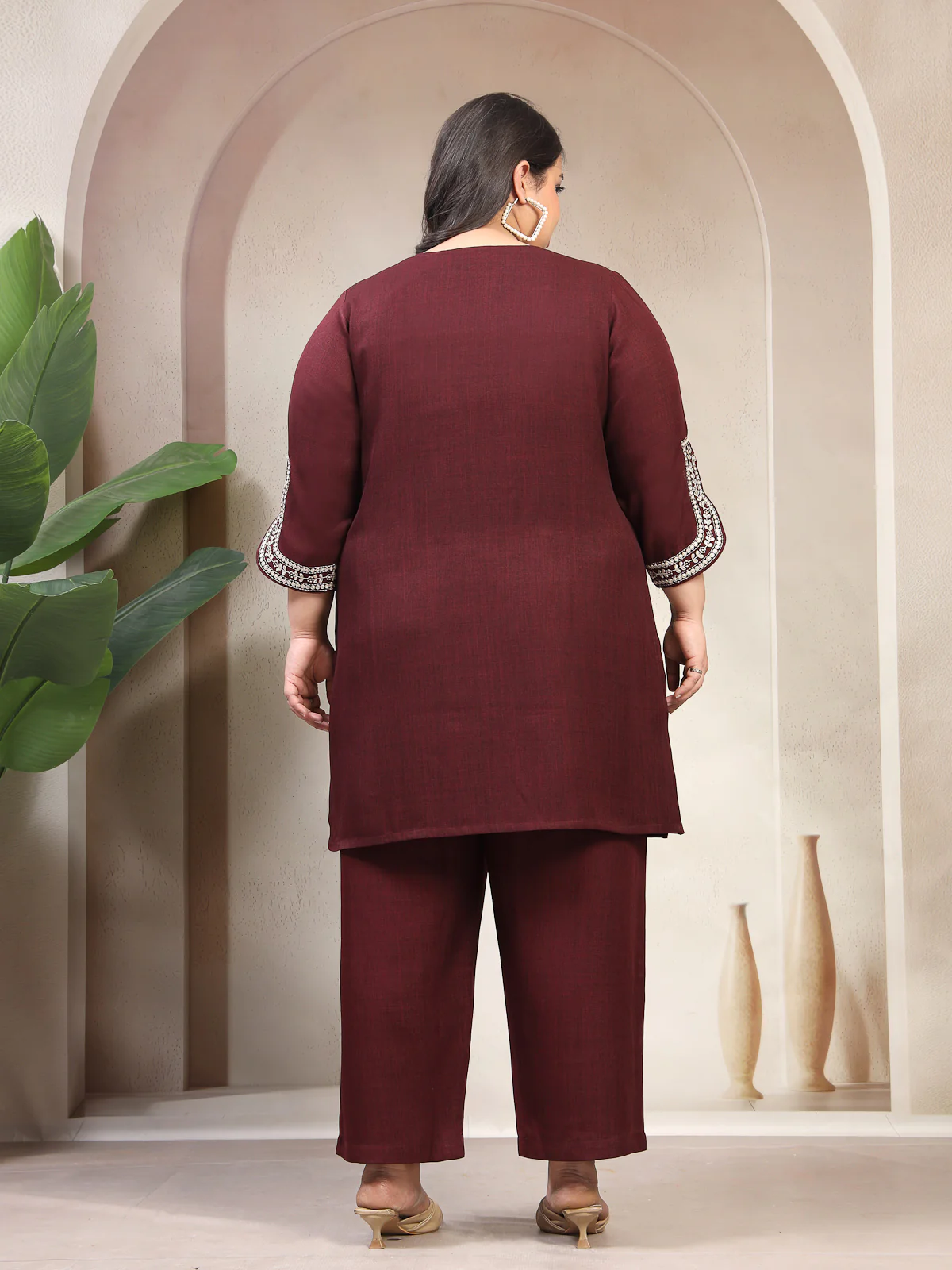 Plus Size Women Embroidered Tunic With Trouser - Image 3