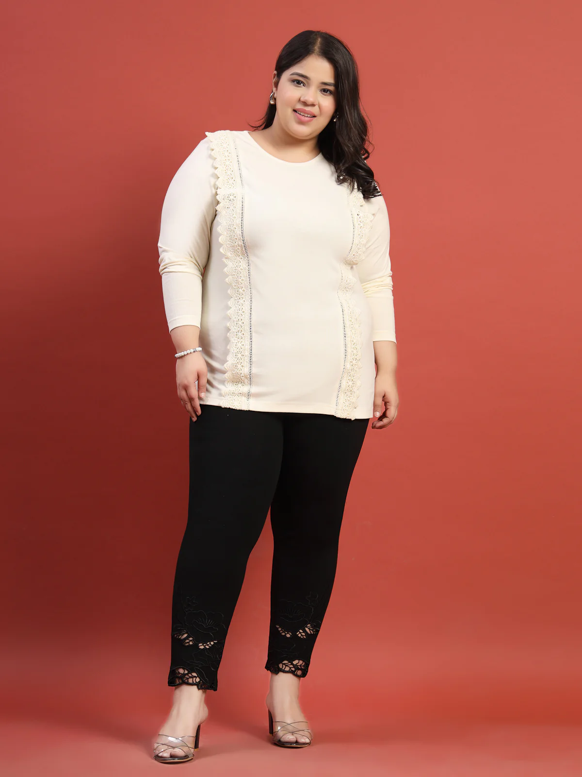 Plus Size Women Solid Round Neck Cotton T-shirt - Image 3