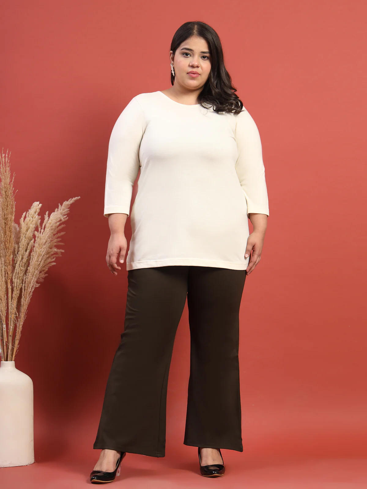 Plus Size Women Solid Round Neck Cotton T-shirt - Image 8