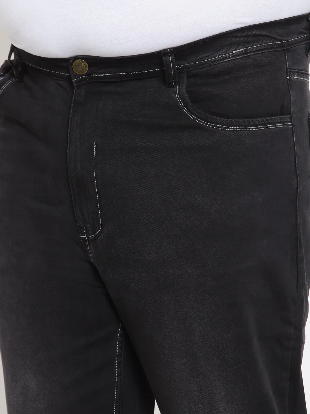 Plus Size Men Black Regular Fit Mid-Rise Clean Look Jeans - Image 3
