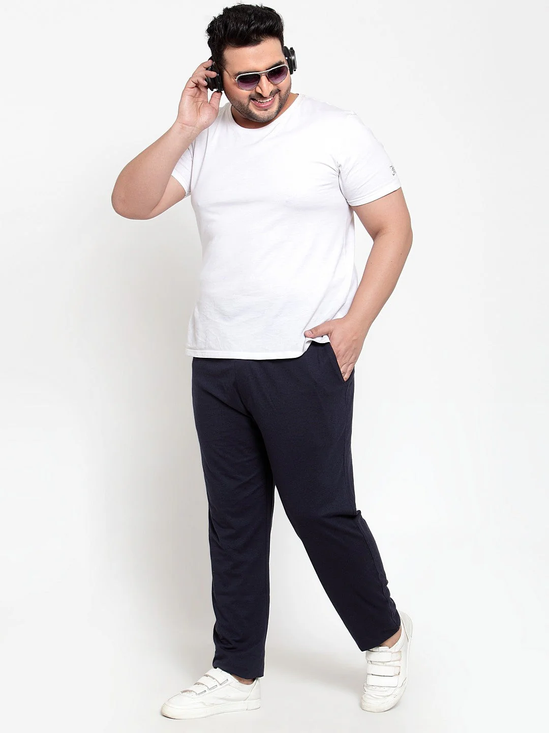 Plus Size Men Navy Blue Solid Track Pants - Image 5