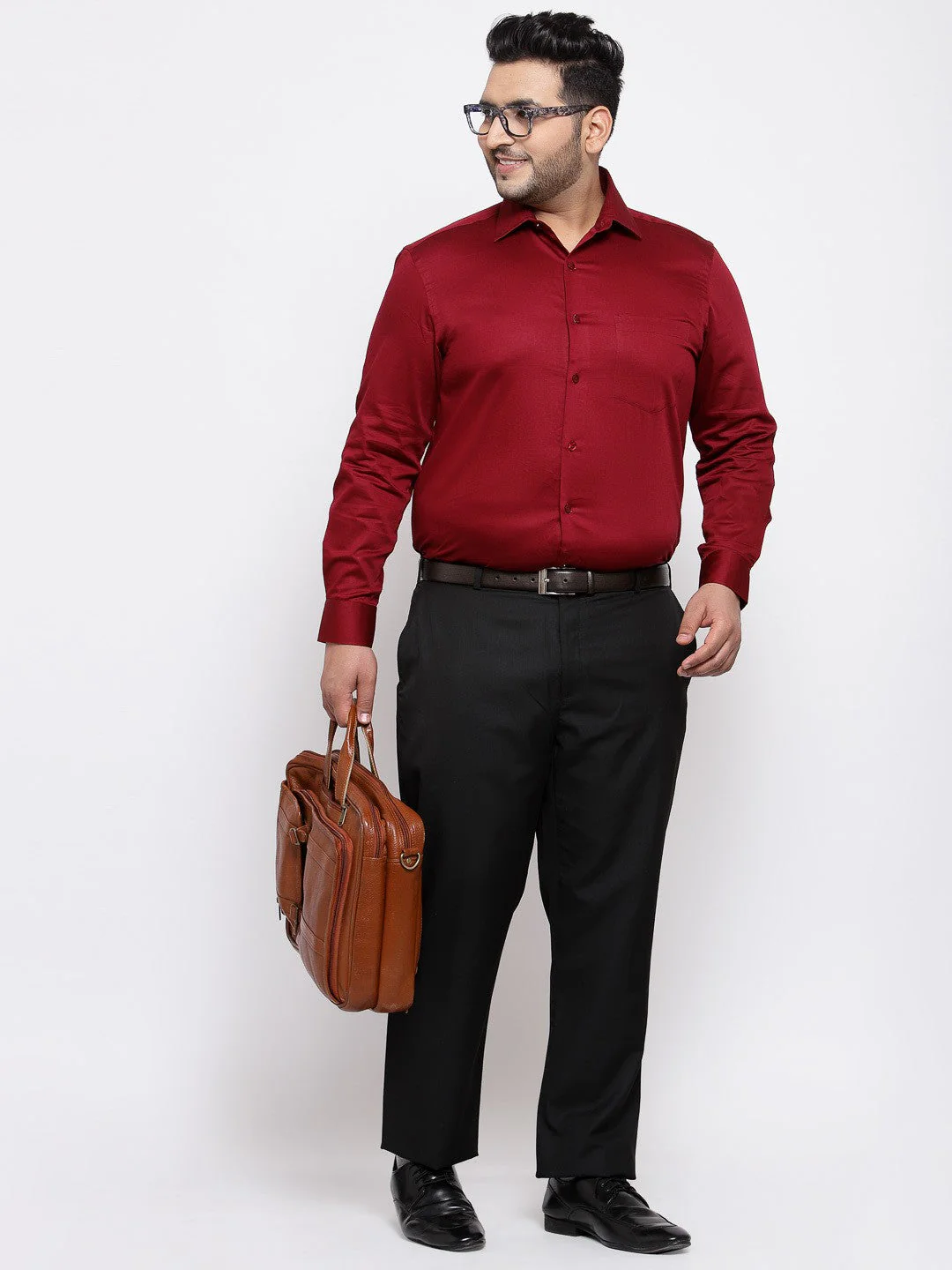 Plus Size Men  Maroon Regular Fit Solid Formal Shirt - Image 5