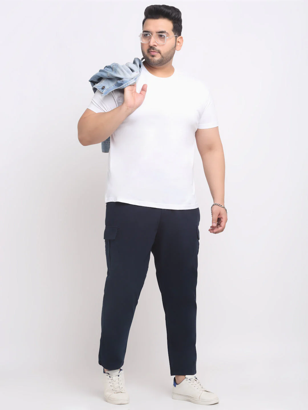 Plus Size Men Navy Blue Mid Rise Cotton Trousers - Image 3