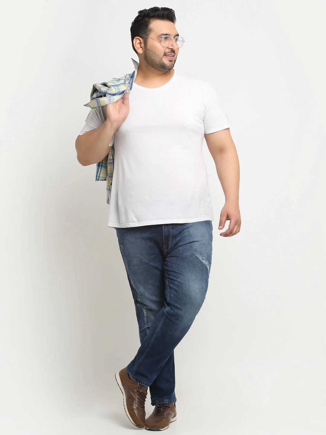 Plus Size Men Comfort Mildly Distressed Light Fade Stretchable Cotton Jeans - Image 5