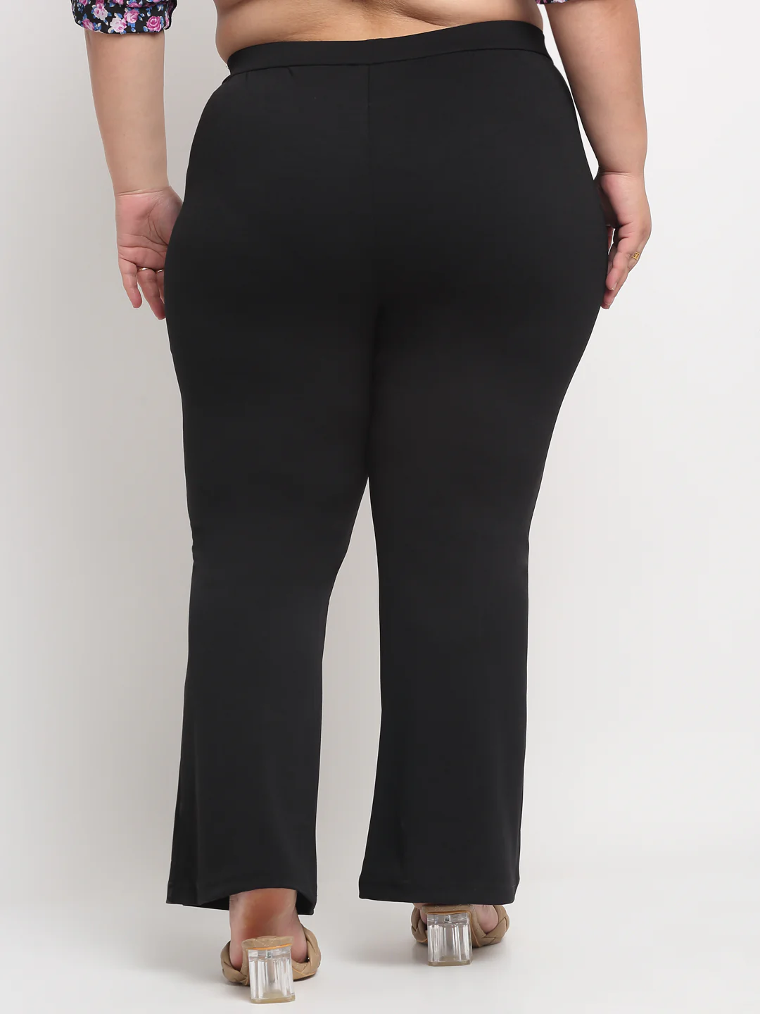 Plus Size Women  Black Slim Fit Jeggings - Image 5