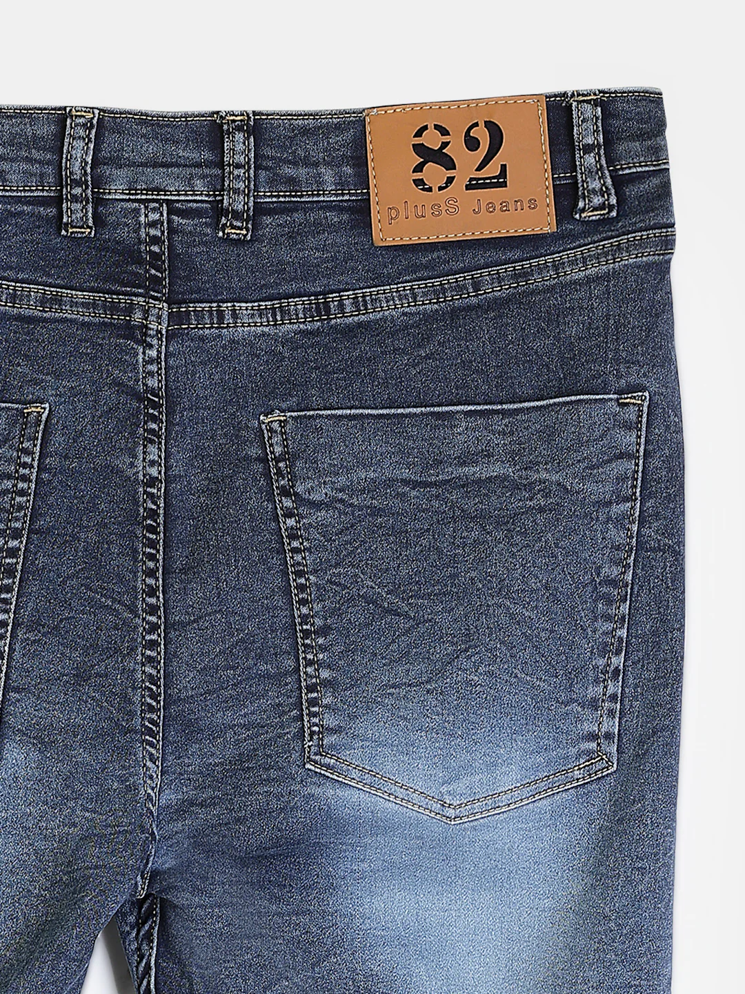 Plus Size Women Blue Regular Fit Mid-Rise Mildly Distressed Jeans - Image 4
